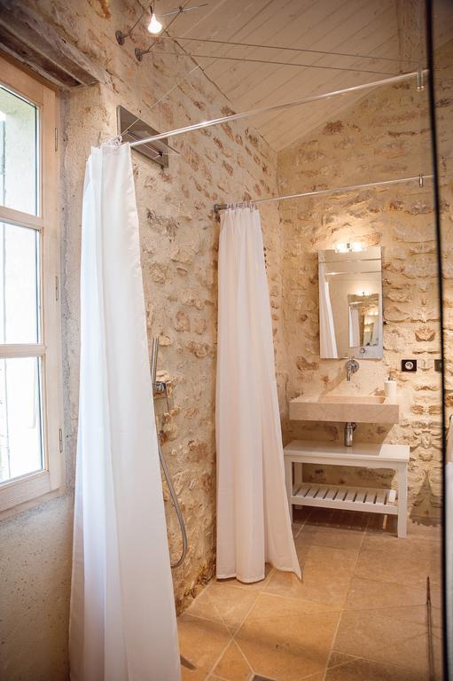 مبيت وإفطار La Baume-de-Transit Les Champs De Provence المظهر الخارجي الصورة